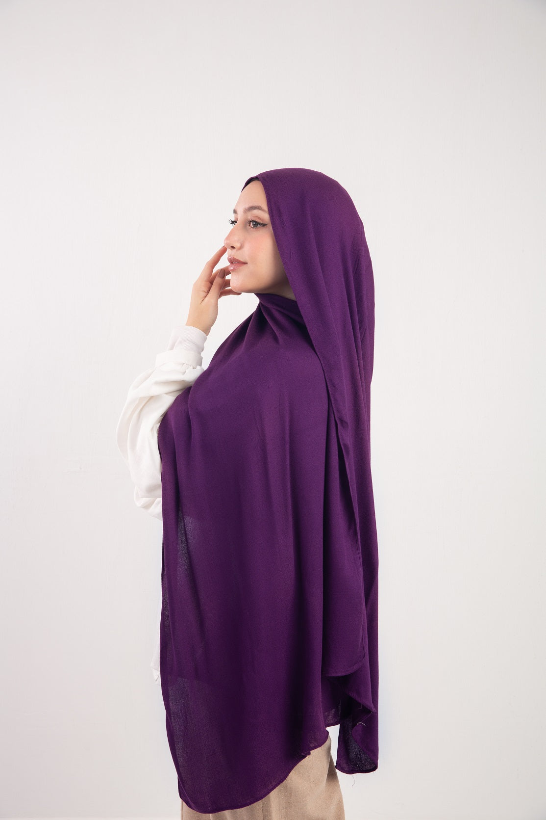 Elegance Modal Hijab -Plum