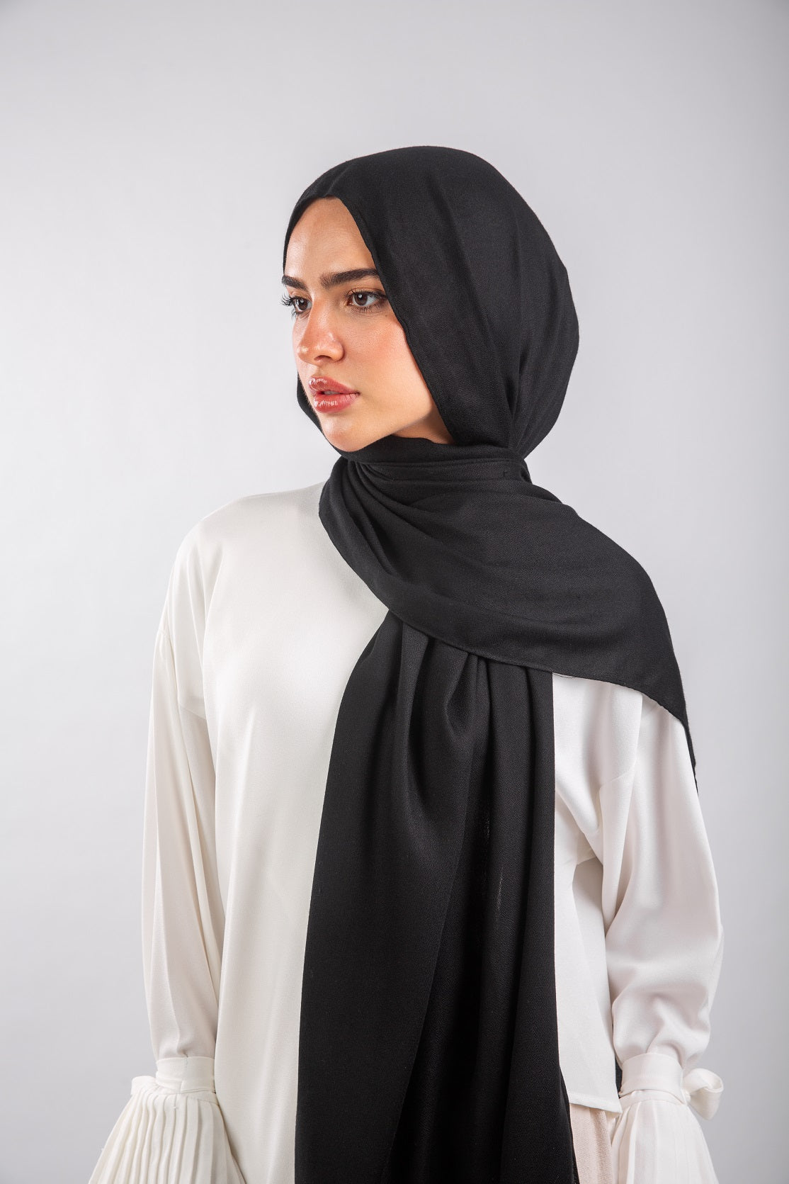 Elegance Modal Hijab -Black